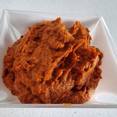 A picture of Onion tomato chutney for South Indian dishes.