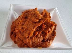 A picture of Onion tomato chutney for South Indian dishes.