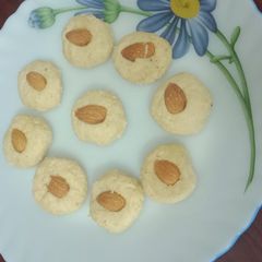 A picture of Khoya (Mawa) laddu.