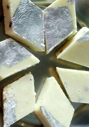 A picture of Kaaju katli.