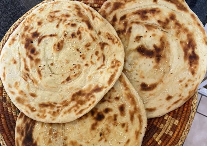 Lachydar tandoori paratha Recipe by Noshiba Ajmal - Cookpad