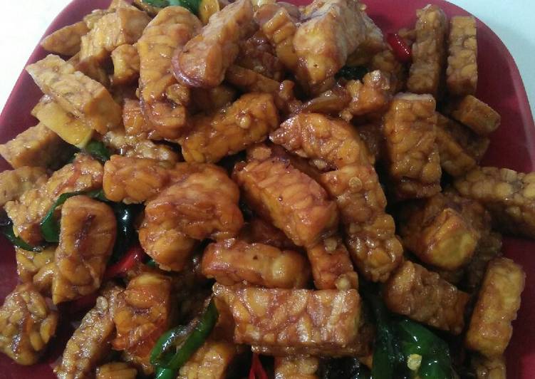 Resep Oseng tempe cabai ijo Anti Gagal