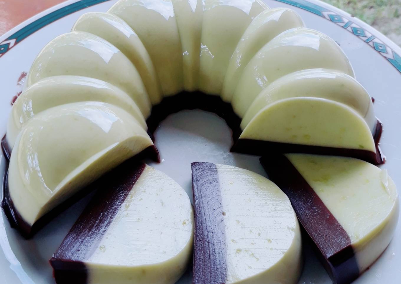 Puding Alpukat Nyoklat