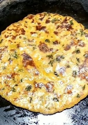 A picture of Aloo Paratha.