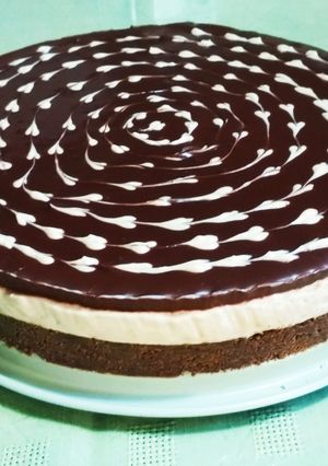 Φωτογραφία της συνταγής Cheesecake με καραμελωμένο ζαχαρούχο και σοκολάτα