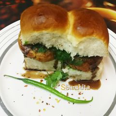 A picture of Vada Pav.