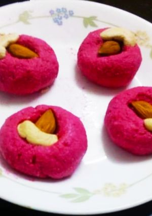 A picture of Rose Sandesh.