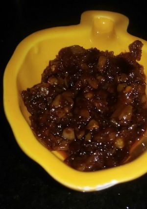 A picture of Schezwan Sauce.