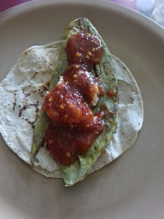 Una foto de Salsa asada