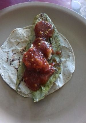 Una foto de Salsa asada