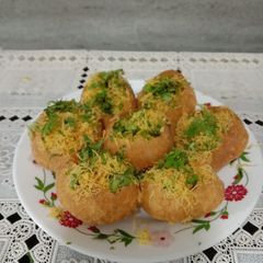 A picture of Masala poori.