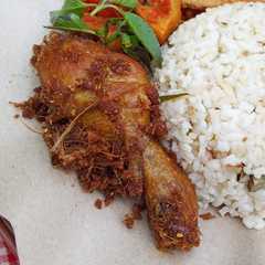 Ayam Goreng Lengkuas রেসিপির প্রধান ছবি