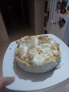 Una foto de Pie de limón keto