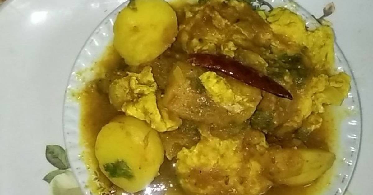 Potato & Egg Omelette Curry Recipe by Krishna Biswas Cookpad