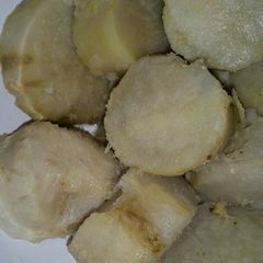 A picture of Boiled sweet potato.