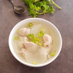 A picture of Anton Ego's Chicken and Radish Soup; the final story to be told.