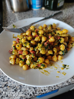 Una foto de Garbanzos con espinacas y chorizo