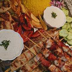 صينية مشاوي🍖🍢-レシピのメイン写真