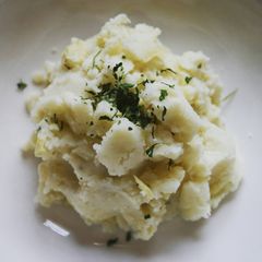A picture of Garlic Mashed Potatoes.