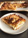 Focaccia con pane carasau mozzarella limone e timo