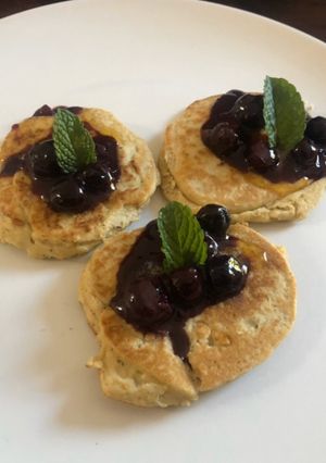 A picture of Banana Flapjacks with Macadamia Flour.
