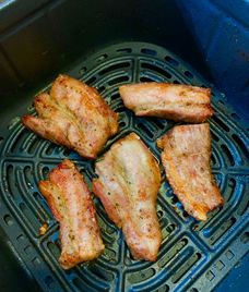 thịt ba rọi chiên xã ớt