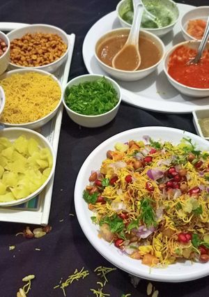 A picture of Bombay mix bhel.