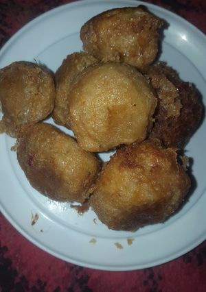 A picture of Yam Balls.