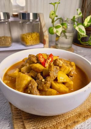Foto resep Semur daging sapi dan kentang