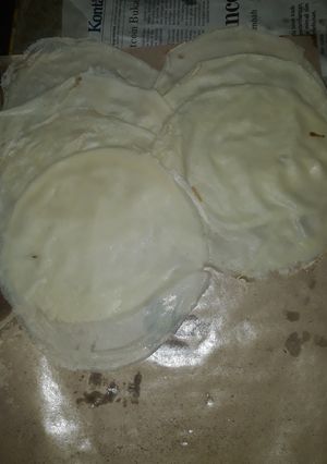 Foto resep Kulit lumpia versi bunda kia 😁
