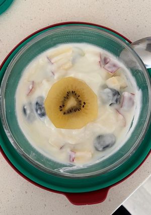 મિક્સ ફ્રુટ રાઇતું (Mix Fruit Raita Recipe In Gujarati) રેસીપી મુખ્ય ફોટો