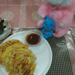 A picture of Italian mini Calzone with Indian twist.