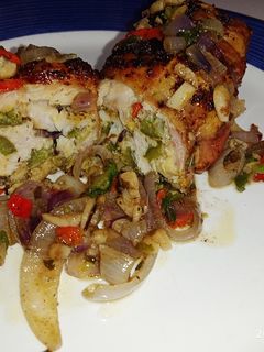 Una foto de Pollo frito en freidora de aire caliente