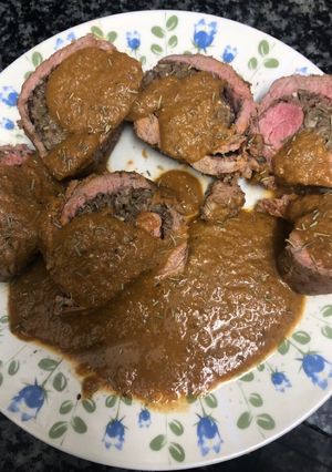 Una foto de 376. Ternera rellena de setas y castañas