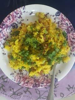 फोडणीचा भात रेसिपी (fodnicha bhat recipe in marathi) रेसिपी चे मुख्य फोटो
