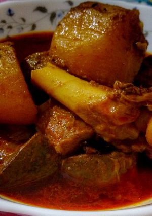A picture of Mutton Curry.