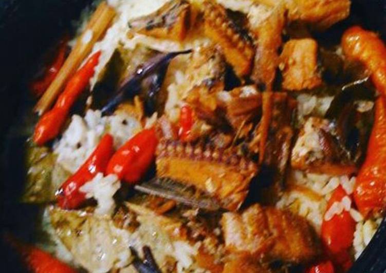 Nasi liwet ikan asin gabus
