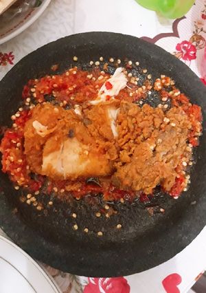 Foto resep Ayam Geprek Sambel Magelang (Bawang)