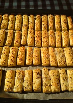 Sajtos rúd. (köménymaggal) recept fotója