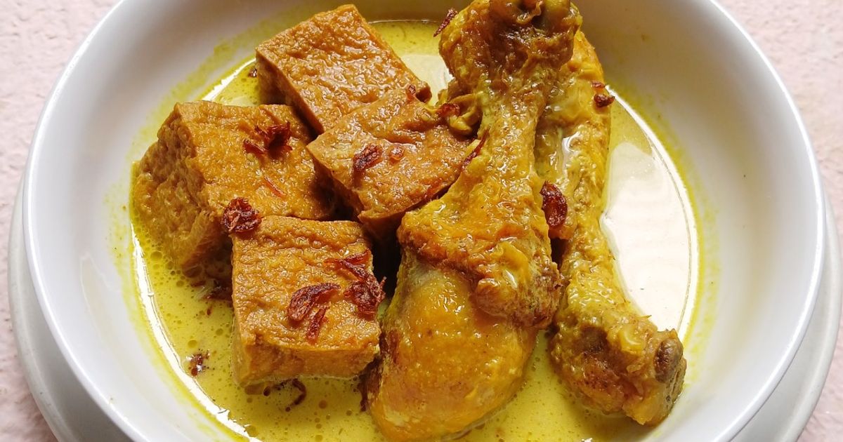 Opor Ayam Tahu