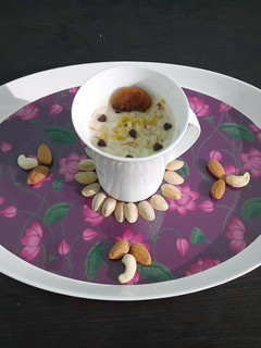 A picture of Mix dryfruit milkshake.