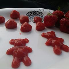 A picture of Healthy fresh fruits gummy bears.