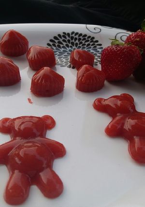 A picture of Healthy fresh fruits gummy bears.