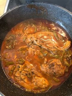 Una foto de Chuletas de contramuslo de pavo en salsa