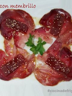 Una foto de Cecina con Membrillo