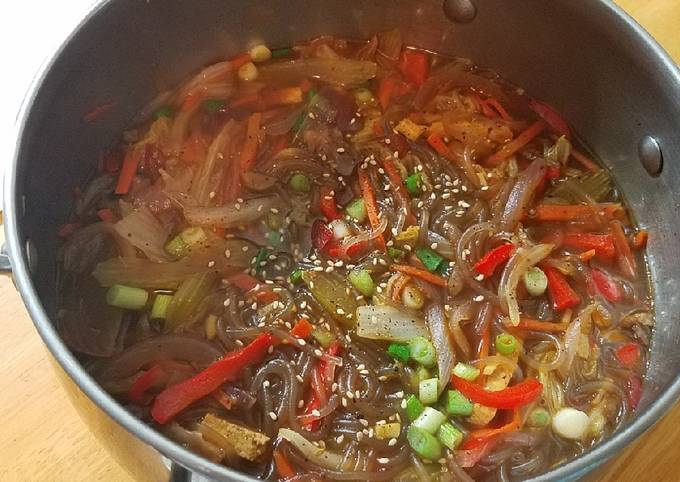 Veggie rich Sour &amp; Spicy beef glass noodle soup 蔬菜版牛肉酸辣汤