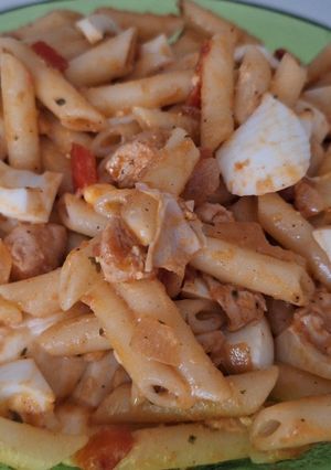 Una foto de Macarrones con pollo