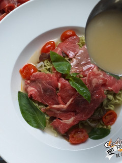 酸辣生牛肉湯麵 的食譜成品照片