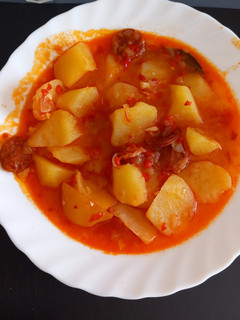 Una foto de Patatas a la riojana