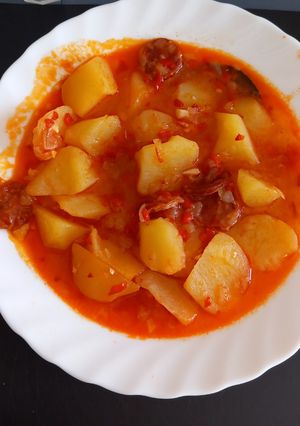 Una foto de Patatas a la riojana